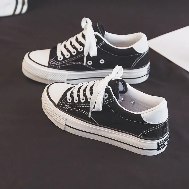 Chaussures pour femmes, chaussures en toile, baskets de printemps à semelle épaisse augmentant la hauteur, chaussures de skate tendance et polyvalentes, chaussures vulcanisées pour étudiantes