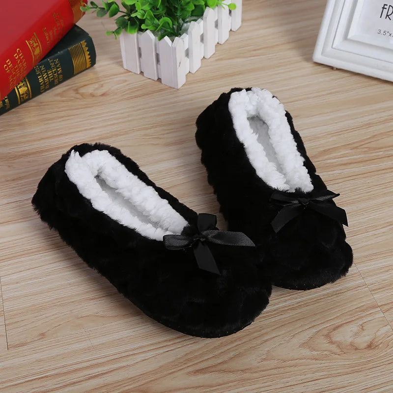 Pantoufles d’intérieur floues pour femmes, hiver, fourrure chaude en peluche, antidérapantes avec adhérence, chaussures d’intérieur moelleuses et confortables pour femmes paresseuses, oreilles de souris, chaussures de