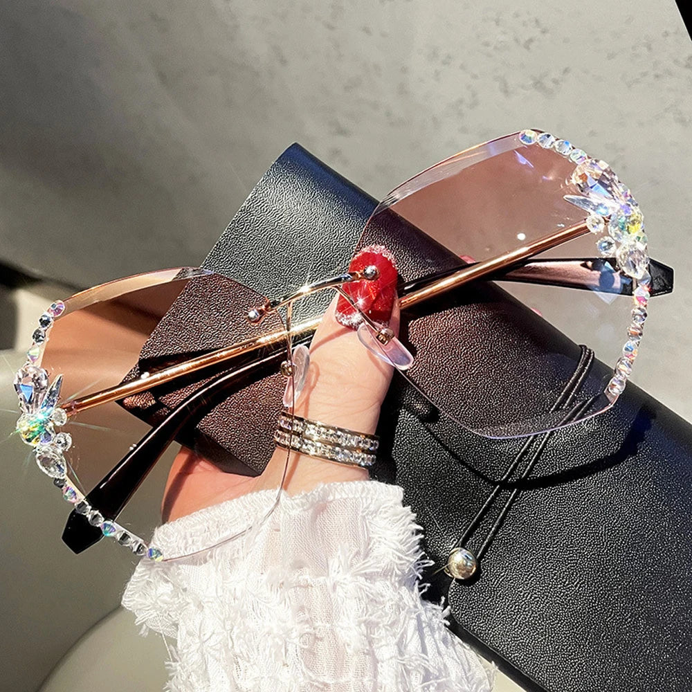 Lunettes de soleil de luxe au design vintage sans monture avec strass 2025 pour femmes et hommes, verres dégradés tendance, lunettes de soleil pour femme