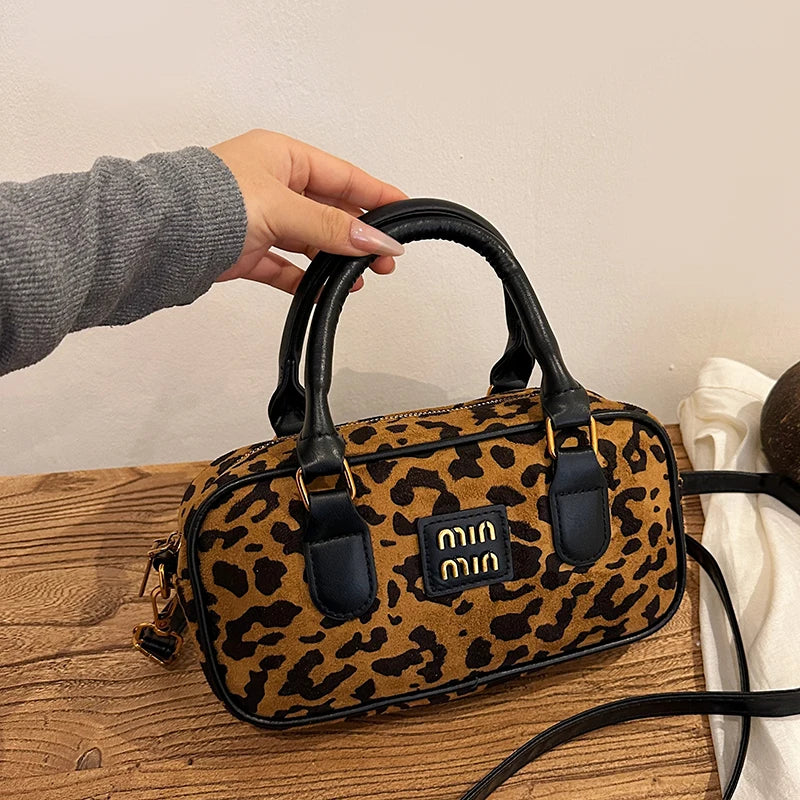 Marque de mode Sac femme cabas d’hiver sac à main et pochette pour téléphone sac hobo de luxe sacoche de voyage et de shopping sac bandoulière et porté épaule pour femme