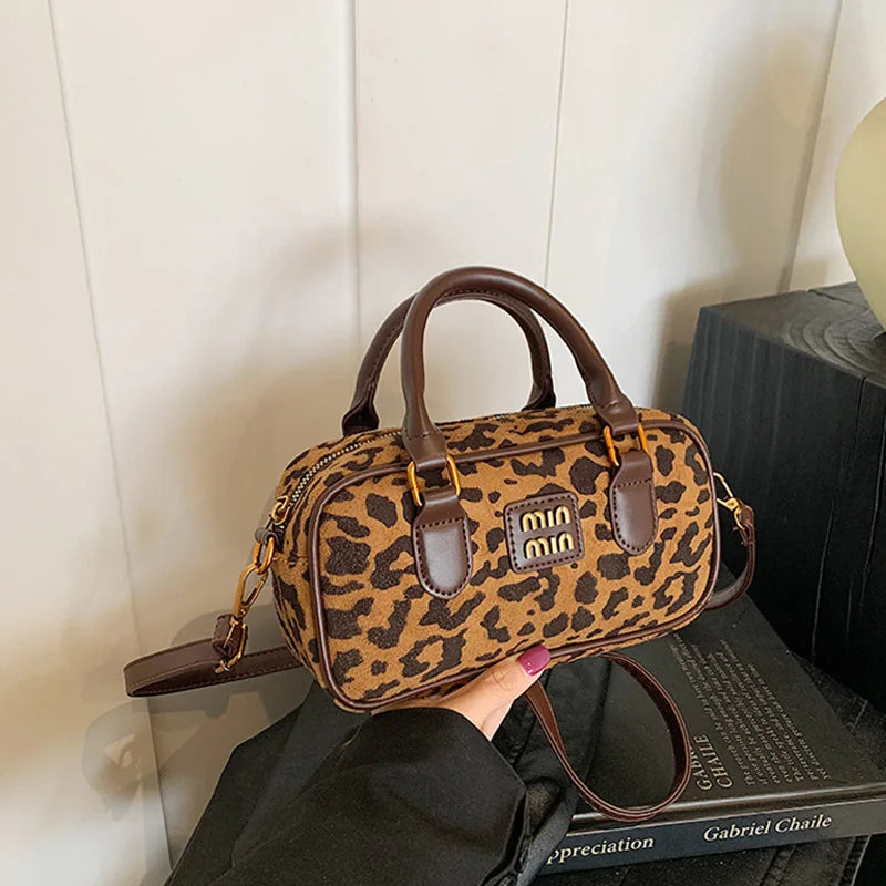 Marque de mode Sac femme cabas d’hiver sac à main et pochette pour téléphone sac hobo de luxe sacoche de voyage et de shopping sac bandoulière et porté épaule pour femme