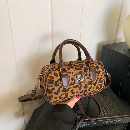 Marque de mode Sac femme cabas d’hiver sac à main et pochette pour téléphone sac hobo de luxe sacoche de voyage et de shopping sac bandoulière et porté épaule pour femme