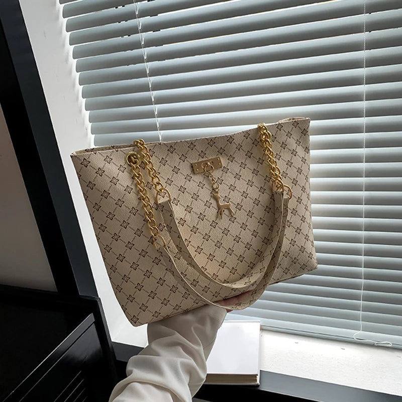 Nouveau sac à main pour la presbytie, texture en cuir souple, grand cabas grande capacité pour femme avec accessoires suspendus, sac à bandoulière