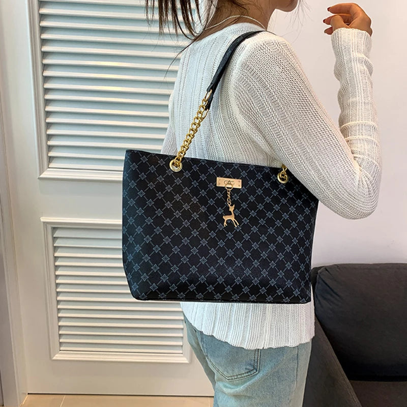Nouveau sac à main pour la presbytie, texture en cuir souple, grand cabas grande capacité pour femme avec accessoires suspendus, sac à bandoulière
