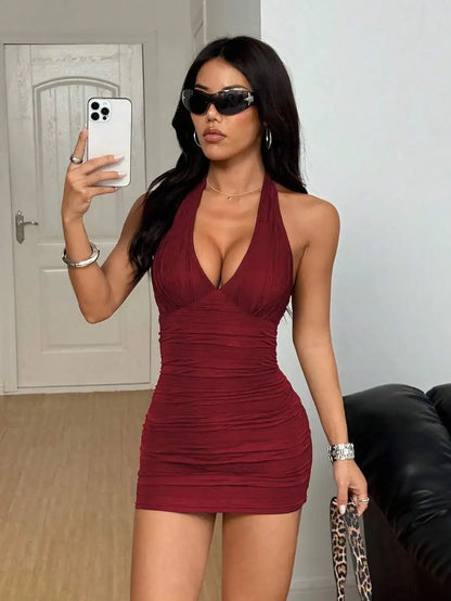 Robe mini moulante texturée sexy pour femme à col halter et col en V en bordeaux 2026 Vêtements d’été pour femme