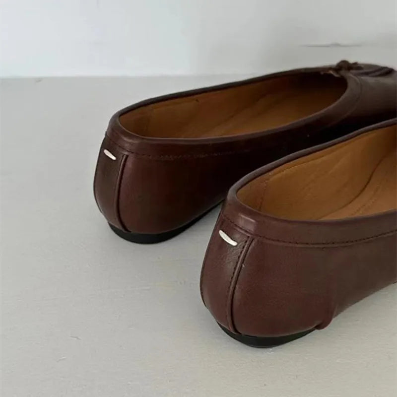 Chaussures plates de ballet pour femmes à bout fendu, chaussures tabi tendance, mocassins décontractés à enfiler, espadrilles en cuir plissé pour femmes, zapatillas mujer