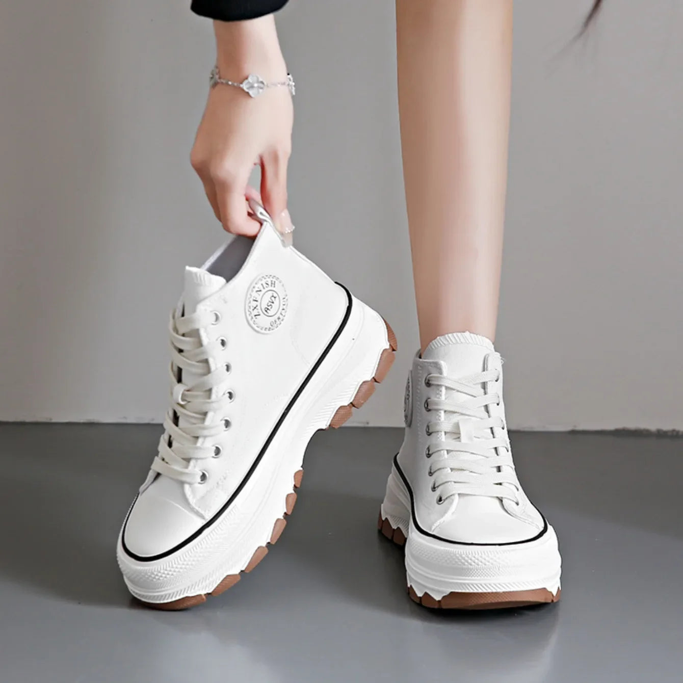 Chaussures en toile pour femmes 2024, baskets décontractées à plateforme avec étoiles, chaussures de sport et de course en toile, chaussures de tennis, baskets de marche d’extérieur.