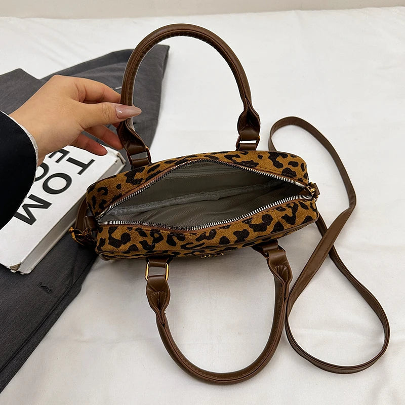 Marque de mode Sac femme cabas d’hiver sac à main et pochette pour téléphone sac hobo de luxe sacoche de voyage et de shopping sac bandoulière et porté épaule pour femme