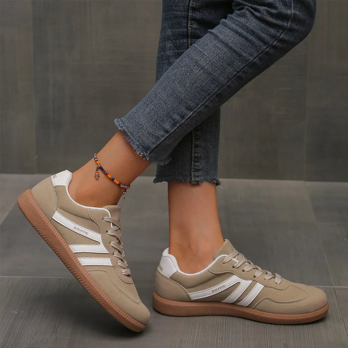 Baskets d'automne pour femmes à couleurs mélangées, mode à empiècements, chaussures vulcanisées à talon plat, chaussures décontractées en cuir PU antidérapantes à lacets pour femmes