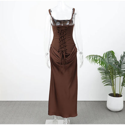 Robe à bretelles plissée unie pour femme col carré sans manches épaules dénudées cintrée à la taille effet amincissant robe de soirée et de fête pour femme 2025