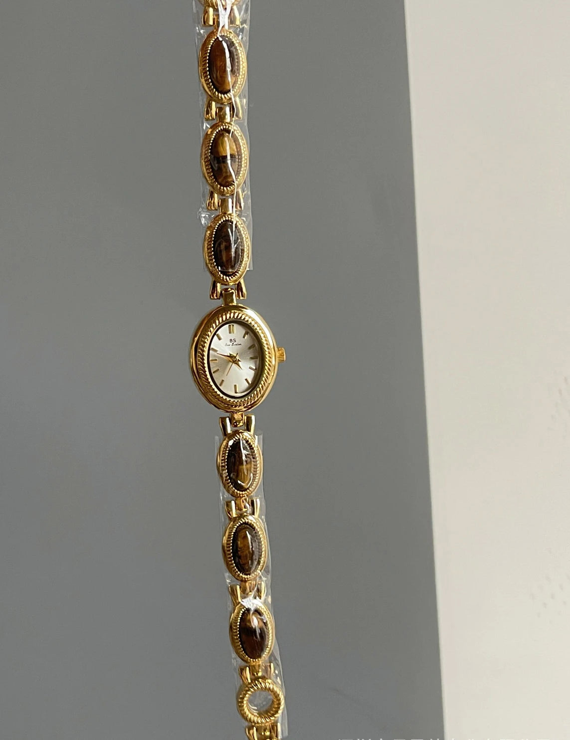 Montres de luxe haut de gamme pour femme, élégante montre-bracelet en quartz avec bijoux verts en jade, cadeau pour femme, montre habillée tendance pour dame