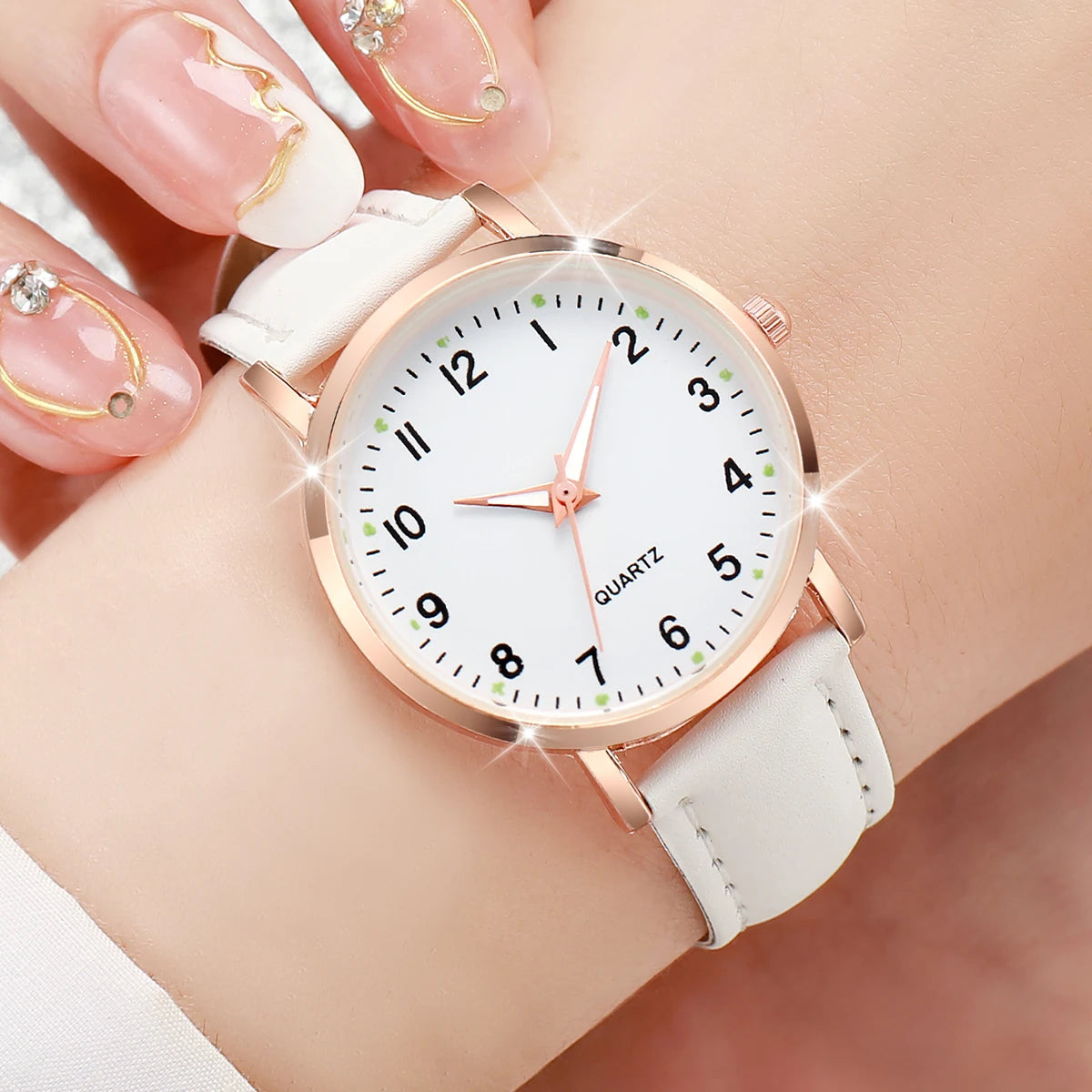Montre de mode décontractée pour femme avec cadran arabe, bracelet en cuir, mouvement à quartz, montre pour femme, horloge pour filles, cadeau