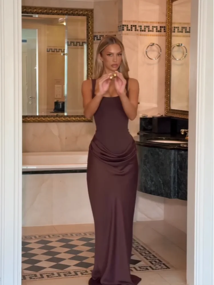Robe à bretelles plissée unie pour femme col carré sans manches épaules dénudées cintrée à la taille effet amincissant robe de soirée et de fête pour femme 2025