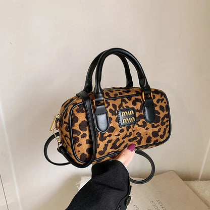 Marque de mode Sac femme cabas d’hiver sac à main et pochette pour téléphone sac hobo de luxe sacoche de voyage et de shopping sac bandoulière et porté épaule pour femme