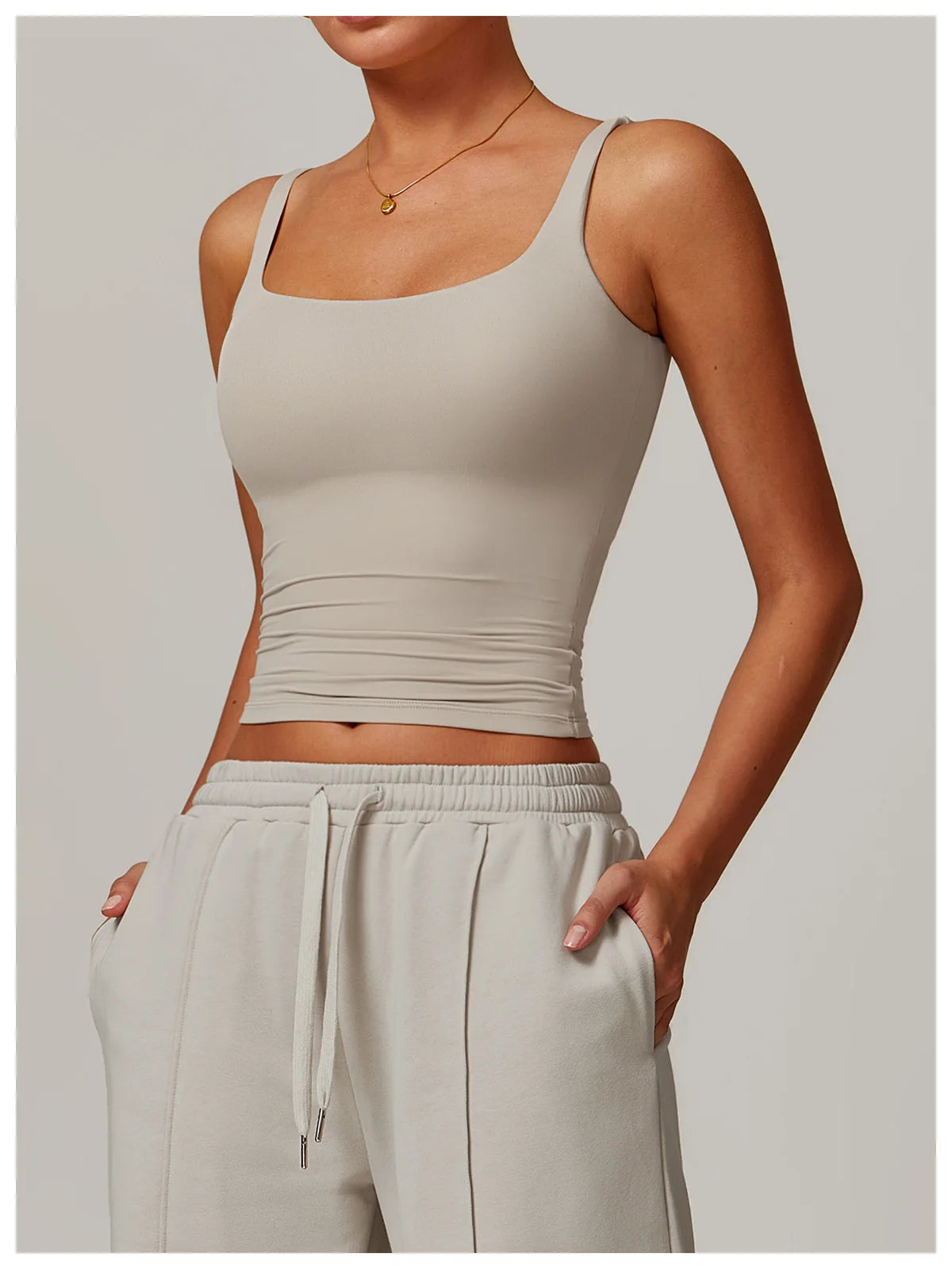 Brassière de sport respirante haut de fitness anti-transpiration pour femmes brassière de yoga haut court anti-chocs push-up brassière de sport haute résistance haut d’entraînement pour salle de sport