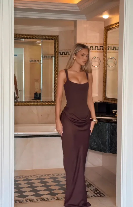 Robe à bretelles plissée unie pour femme col carré sans manches épaules dénudées cintrée à la taille effet amincissant robe de soirée et de fête pour femme 2025