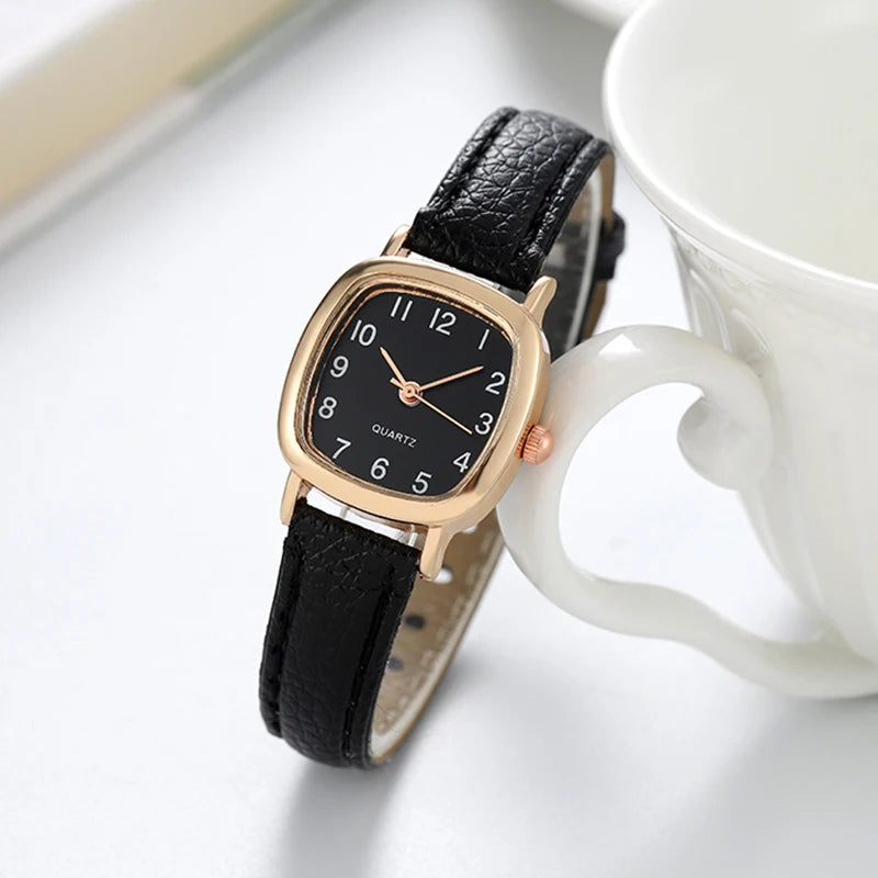 Montre pour femme tendance avec petits chiffres arabes, montre à quartz avec bracelet en cuir



Style : Luxe

Étanchéité : 3 Bar

Poids : 60 g