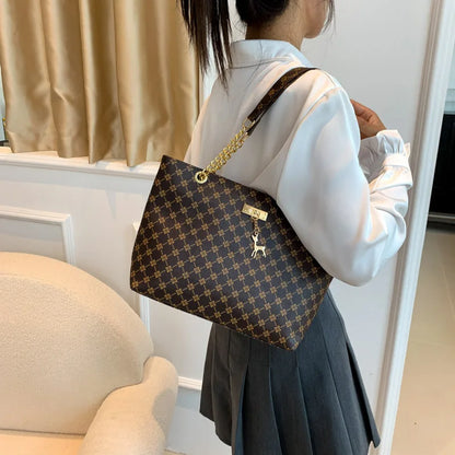 Nouveau sac à main pour la presbytie, texture en cuir souple, grand cabas grande capacité pour femme avec accessoires suspendus, sac à bandoulière