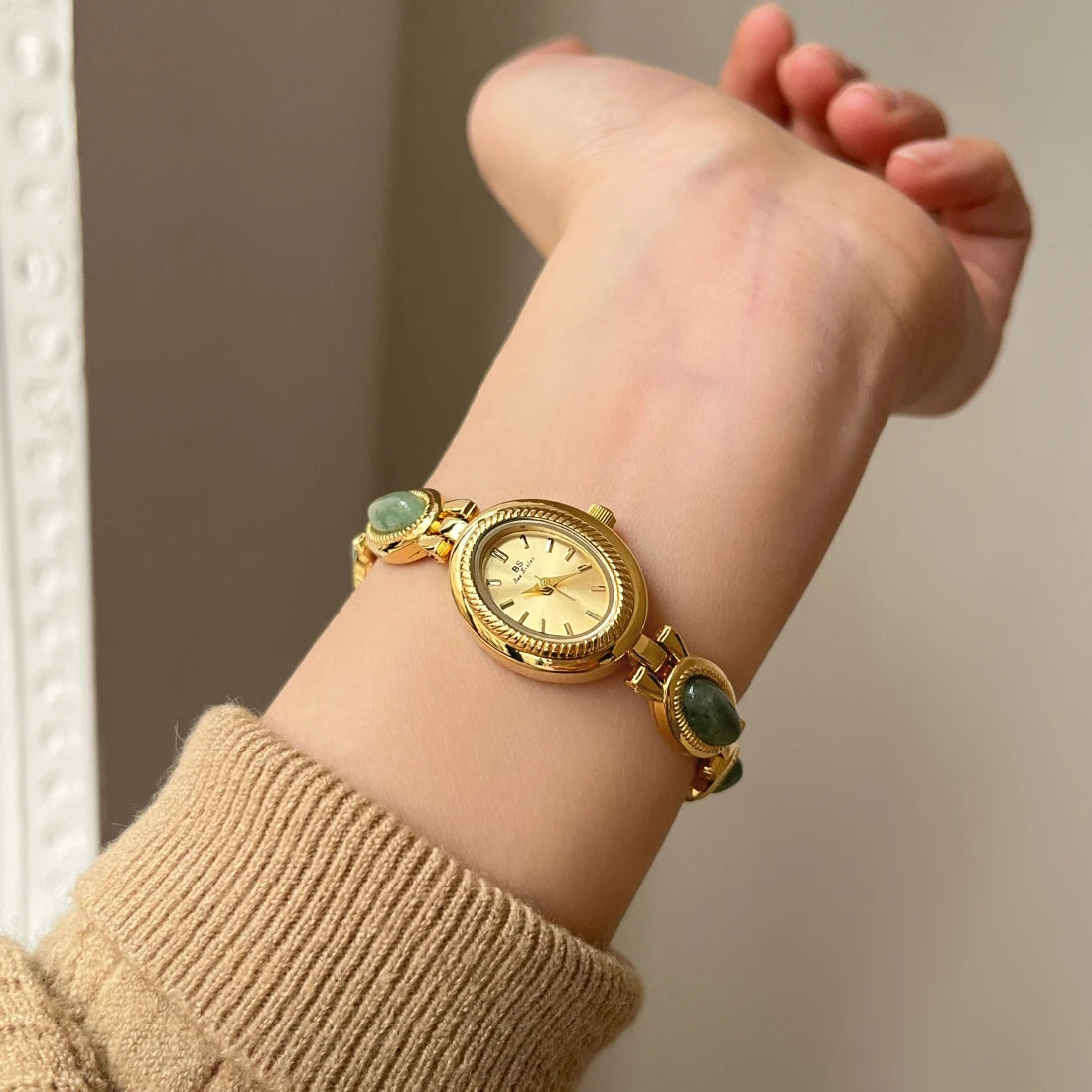 Montres de luxe haut de gamme pour femme, élégante montre-bracelet en quartz avec bijoux verts en jade, cadeau pour femme, montre habillée tendance pour dame
