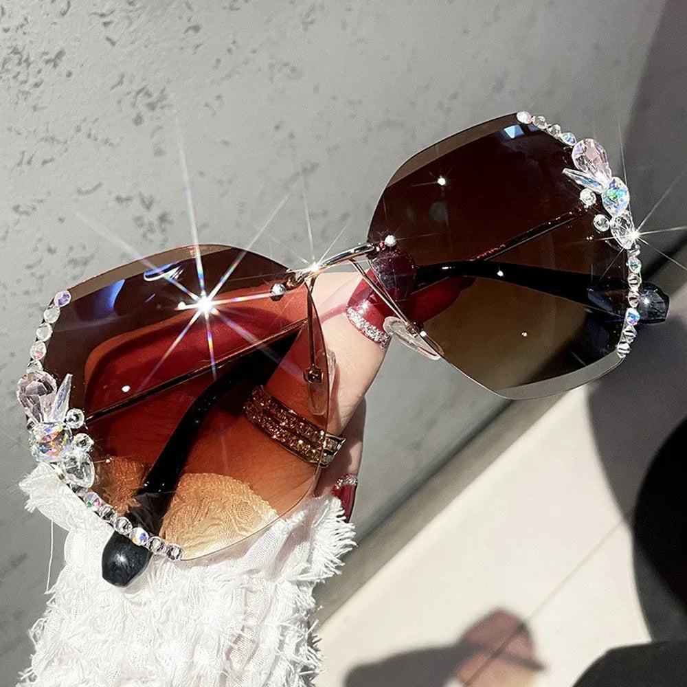 Lunettes de soleil de luxe au design vintage sans monture avec strass 2025 pour femmes et hommes, verres dégradés tendance, lunettes de soleil pour femme