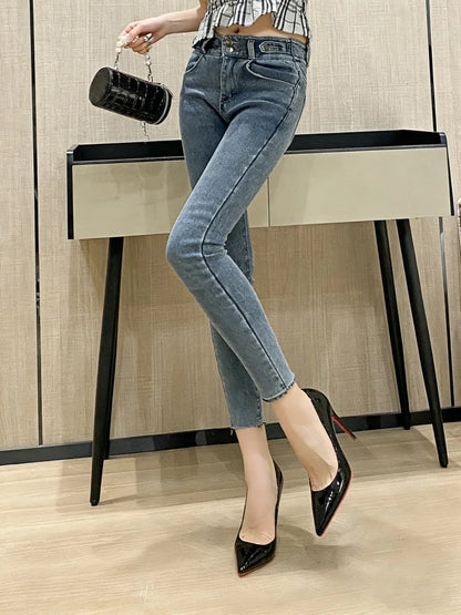 Chaussures pour femme tendance 2026 de luxe à semelles rouges, talons hauts, escarpins à bout pointu et talons aiguilles de 12 cm, confortables pour soirées, robes de cérémonie et mariages.