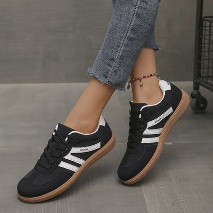 Baskets d'automne pour femmes à couleurs mélangées, mode à empiècements, chaussures vulcanisées à talon plat, chaussures décontractées en cuir PU antidérapantes à lacets pour femmes