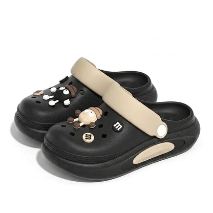Sabots d’été pour femmes avec jolis charms 3D, sandales de jardin, chaussons de plage légers en EVA souple, chaussures d’extérieur antidérapantes à semelle épaisse et tendance