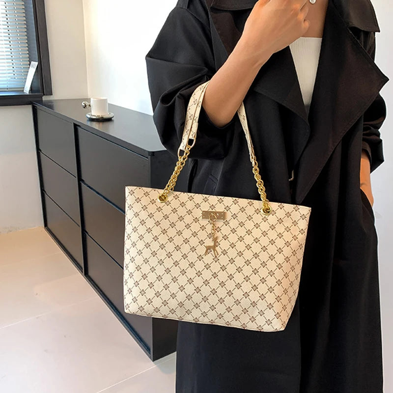 Nouveau sac à main pour la presbytie, texture en cuir souple, grand cabas grande capacité pour femme avec accessoires suspendus, sac à bandoulière