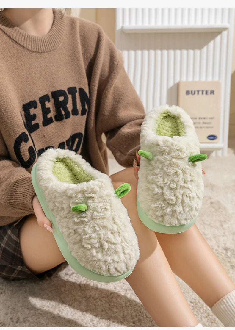 Pantoufles d’hiver pour femmes - Chaussons doublés en polaire pelucheuse, chaussons chauds en coton pour l’intérieur/l’extérieur avec semelle antidérapante