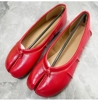 Chaussures plates de ballet pour femmes à bout fendu, chaussures tabi tendance, mocassins décontractés à enfiler, espadrilles en cuir plissé pour femmes, zapatillas mujer
