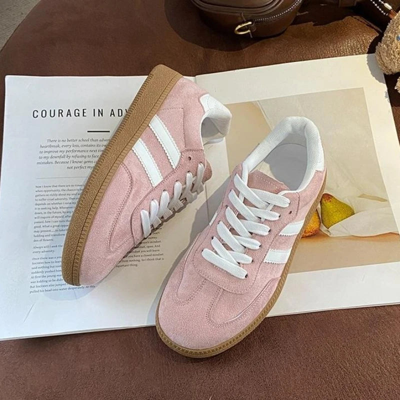 Baskets plates pour femmes, chaussures de tennis mode pour dames, chaussures vulcanisées à lacets, baskets d’extérieur pour l’automne, chaussures de skate pour étudiantes, chaussures décontractées.