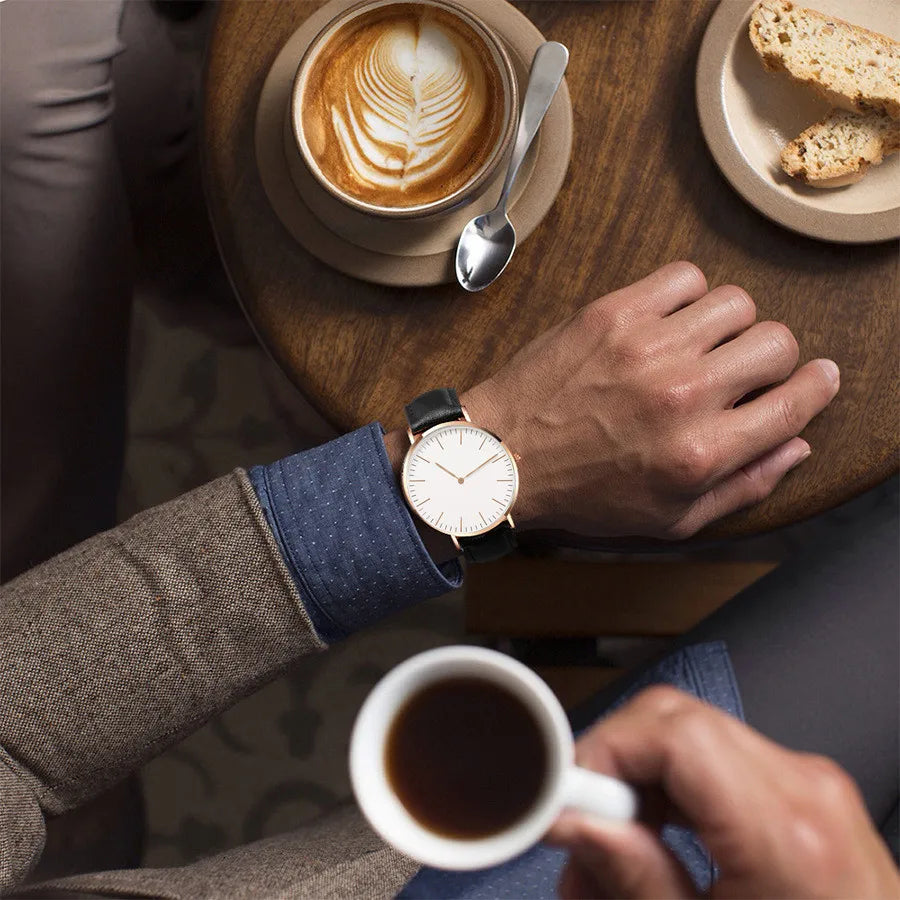 Montre élégante pour femme, simple, nouvelle collection 2023, rose et blanc, bracelet en cuir, montre-bracelet pour femme avec robe, montre féminine décontractée, idée cadeau tendance, Montre Femme