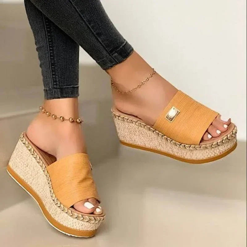Sandales à talons hauts pour femmes, pantoufles décontractées à semelle épaisse pour dames, nouvelles sandales compensées d’été, chaussures féminines, mules à plateforme pour femmes, pantoufles.