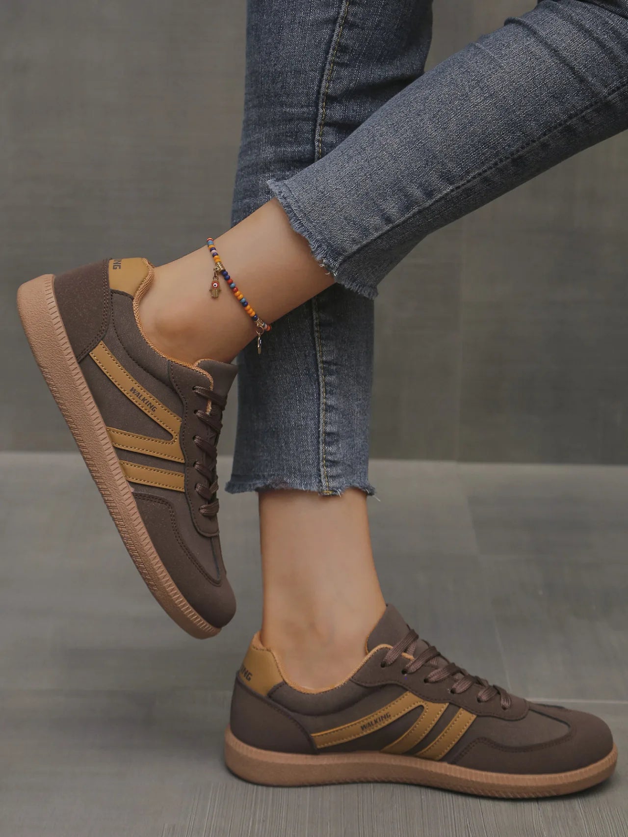 Baskets d'automne pour femmes à couleurs mélangées, mode à empiècements, chaussures vulcanisées à talon plat, chaussures décontractées en cuir PU antidérapantes à lacets pour femmes