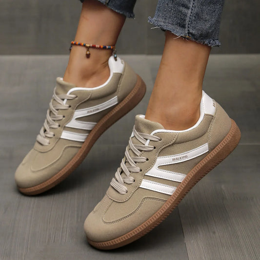 Baskets d'automne pour femmes à couleurs mélangées, mode à empiècements, chaussures vulcanisées à talon plat, chaussures décontractées en cuir PU antidérapantes à lacets pour femmes
