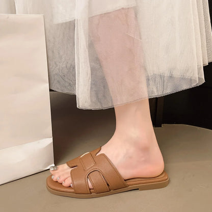 Nouvelles pantoufles d’été tendance pour femmes, sandales plates à bout carré pour femme, bout ouvert, confortables, antidérapantes, claquettes de plage pour femmes, pantoufles pour femmes