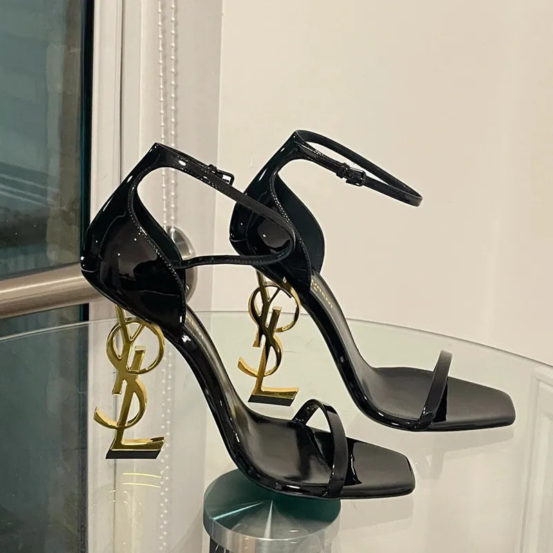 Sandales à talons hauts à bout ouvert, sexy, avec bride unique, couleur rouge vin, personnalité élégante, nouveau style d’été, sandales élégantes pour femmes