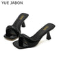 Nouvelles pantoufles pour femmes, sexy, en cuir, à bride arrière, talons aiguilles style romain, élégantes, talon original, bout carré, satinées, à enfiler, chaussures femme Zapatillas