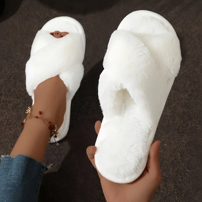 Pantoufles croisées chaudes, moelleuses et duveteuses pour femmes, légères, à talons plats, sandales en fourrure pour femme, automne-hiver, à bout ouvert, antidérapantes, chaussures d’intérieur pour la maison et le s