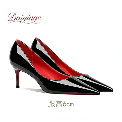 Chaussures pour femme tendance 2026 de luxe à semelles rouges, talons hauts, escarpins à bout pointu et talons aiguilles de 12 cm, confortables pour soirées, robes de cérémonie et mariages.