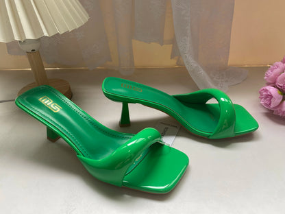 Nouvelles pantoufles pour femmes, sexy, en cuir, à bride arrière, talons aiguilles style romain, élégantes, talon original, bout carré, satinées, à enfiler, chaussures femme Zapatillas