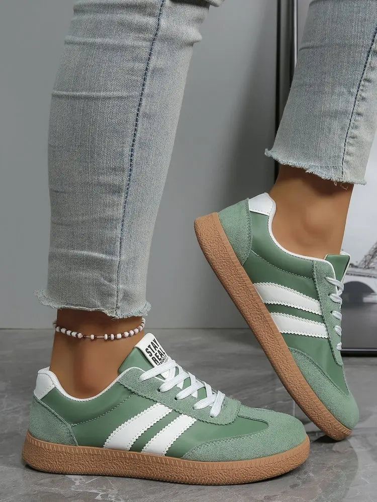Baskets légères et confortables pour femmes, chaussures de sport tendance à lacets rayées pour femme, baskets décontractées vertes et respirantes, grandes tailles