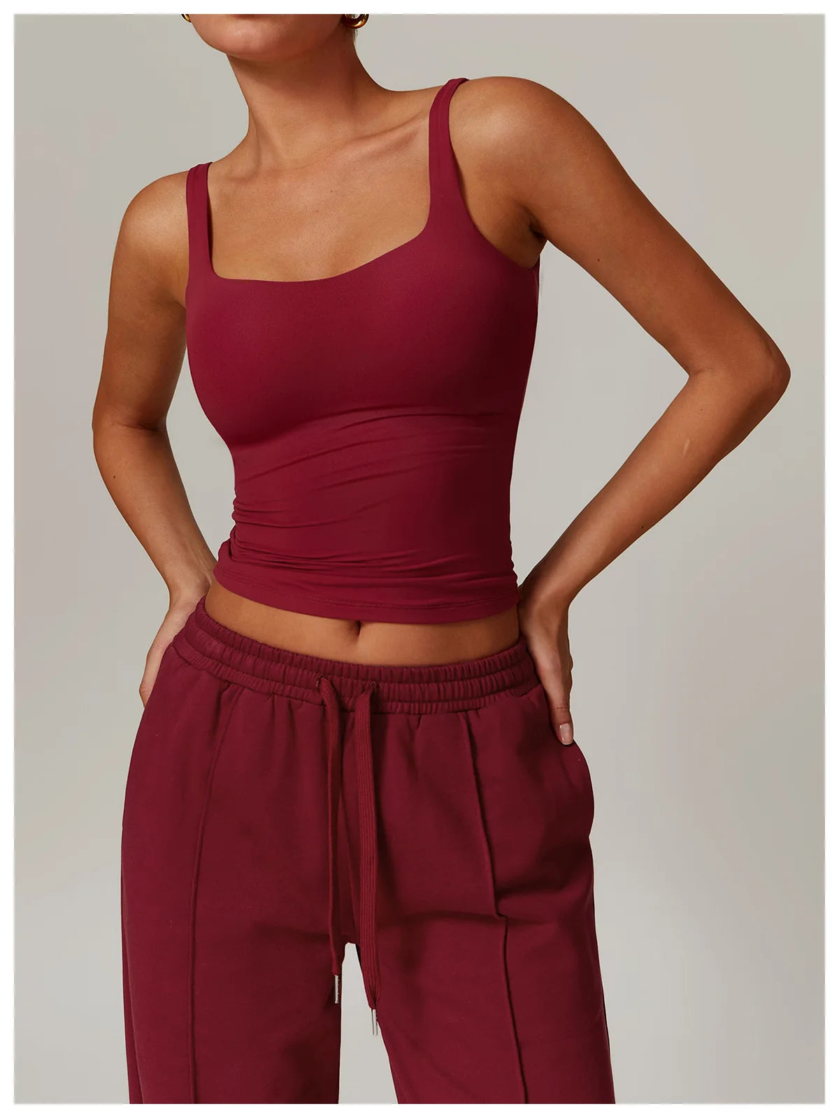 Brassière de sport respirante haut de fitness anti-transpiration pour femmes brassière de yoga haut court anti-chocs push-up brassière de sport haute résistance haut d’entraînement pour salle de sport
